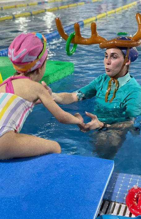 Natación adaptada neurodiversidad Bubbles Logopedia
